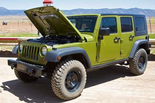 At the Defence Systems & Equipment International trade show, Chrysler LLC unveiled a Wrangler Unlimited version designed for military use dubbed the J8