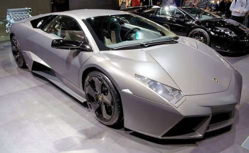 Automobili Lamborghini presented the new Lamborghini Reventón, whose exterior styling was inspired by “the fastest airplanes”