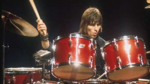 Cozy Powell (50) of Rainbow, Whitesnake and Black Sabbath died after crashing his Saab 9000 on the M4 whilst driving in excess of 100 mph