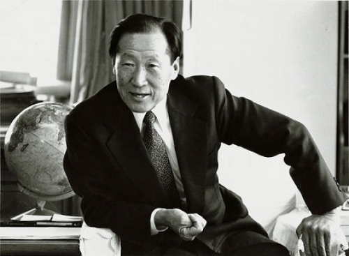 Chung Ju Yung founded Hyundai Construction, the first of the Hyundai companies