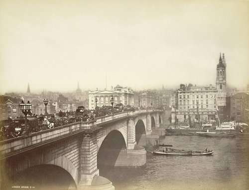 New London Bridge (19th century) was opened to traffic with great splendor by King William IV, accompanied by Queen Adelaide, and many of the members of the royal family