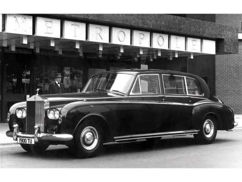 The last Rolls Royce Phantom VI was completed, a Mulliner Park Ward laudaulette that was later sold to His Majesty Haji Hassanal Bolkiah Mu’izzaddin Waddaulah, the Sultan of Brunei
